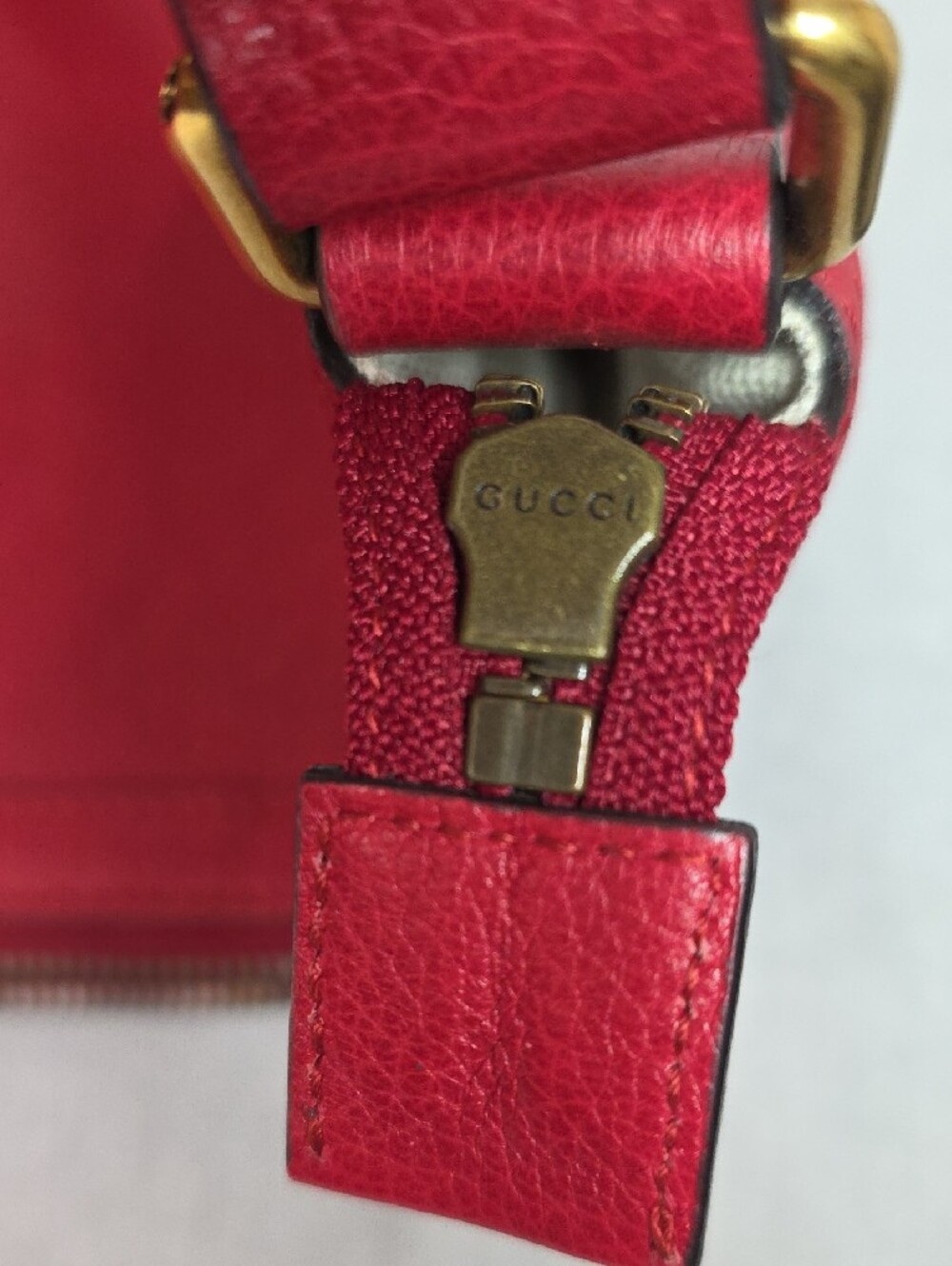 Gucci Red Leather Half Moon Hobo Bag Model 523588 - Picture 13 of 13